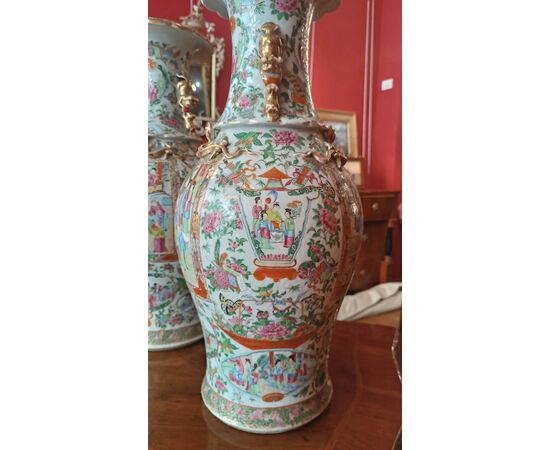 COPPIA DI GRANDI VASI CANTON CINA FINE XIX-INIZI XX SECOLO 