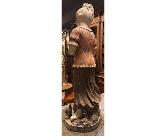 DARS676 - Statua Liberty in marmo, epoca '900, misure cm L 40 x H 107 x P 35
