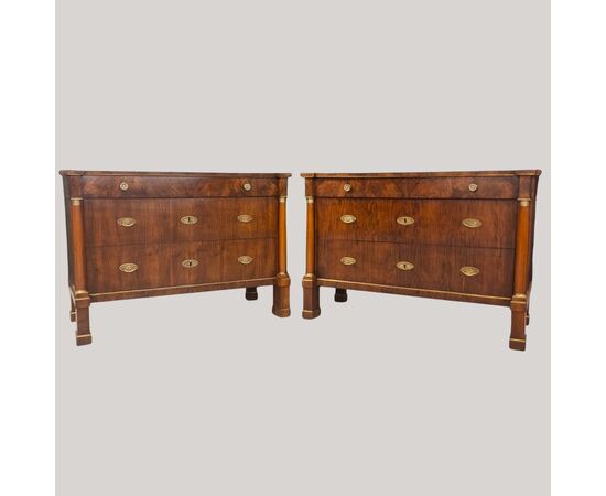 Coppia di cassettoni 1810 Impero in noce e radica alta classe