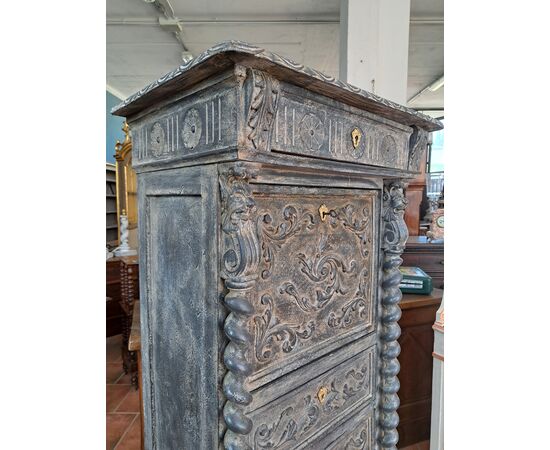 Secretaire con cassaforte laccato dell'Ottocento