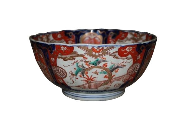 Piatto Centrotavola Imari Giapponese di fine 1800 in porcellana