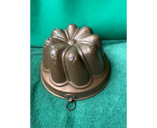 Copper mold for pudding Italy.     