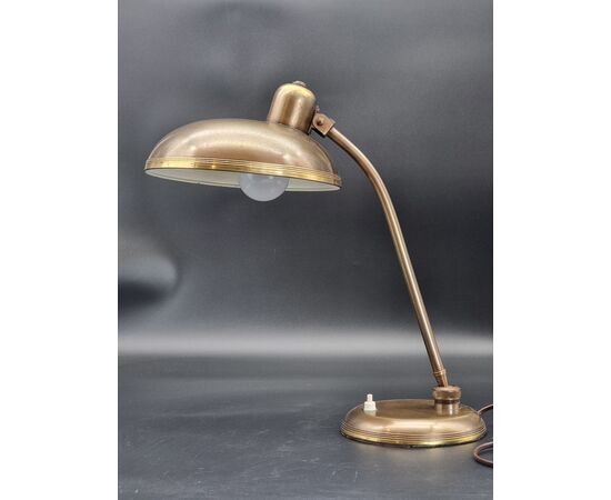 Lampada da tavolo ministeriale attribuita a Giovanni Michelucci per Lariolux – Italia, anni '40