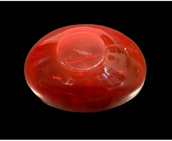 Vaso globulare in vetro a incalmo rosso nero.manifattura Salviati.Murano.