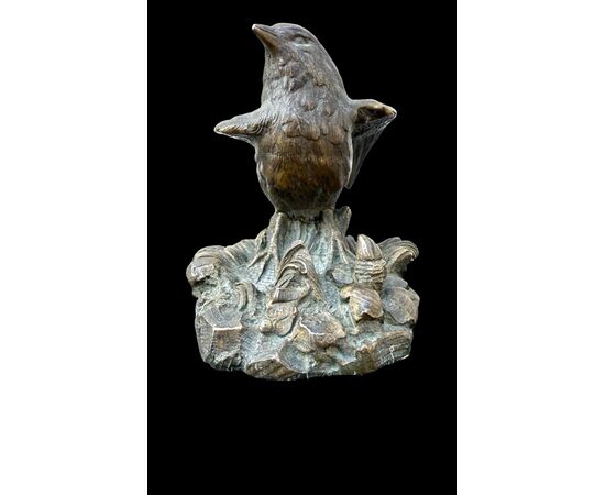 Sculturina in bronzo raffigurante un uccellino