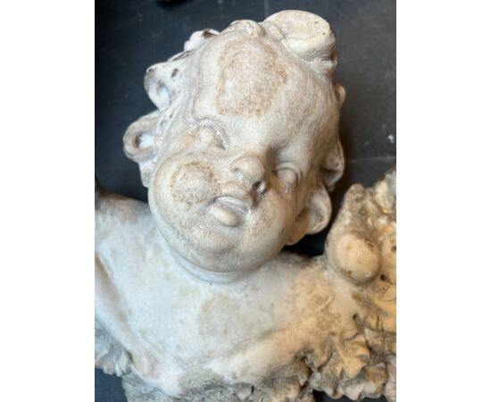 Coppia di putti in marmo XVII secolo