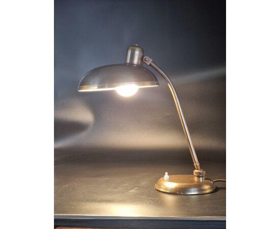 Lampada da tavolo ministeriale attribuita a Giovanni Michelucci per Lariolux – Italia, anni '40