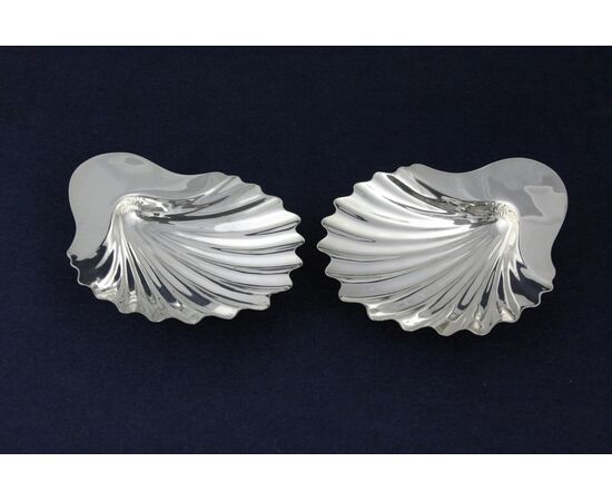 Coppia di  butter-shell 
