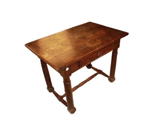 Tavolo scrittoio rustico Italiano di inizio 1800 in legno di noce con cassetto