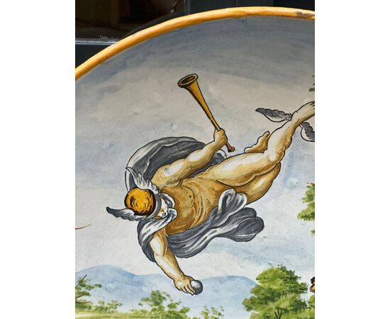 Coppia di piatti decorativi in maiolica 