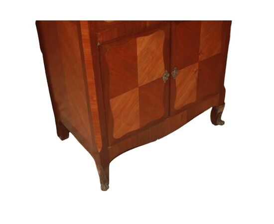 Secretaire Francese Stile Luigi XV del 1800 con ricchi intarsi a motivo floreale