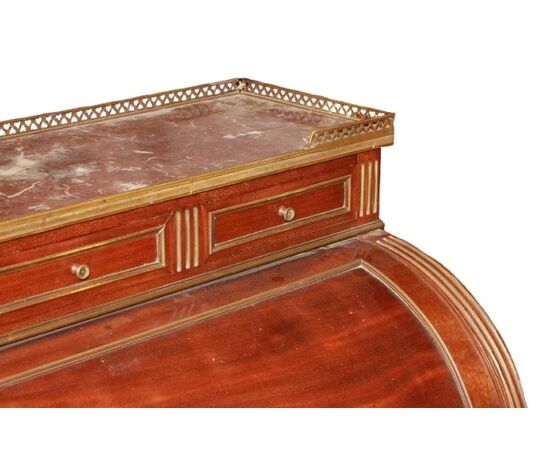 Scrittoio a Cilindro Francese Stile Luigi XVI del 1800 In Legno di Mogano