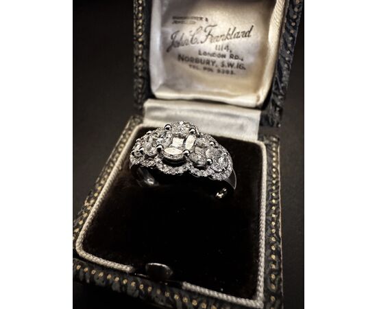 Fedina  con  Diamanti  taglio   Marquise 2  ct.