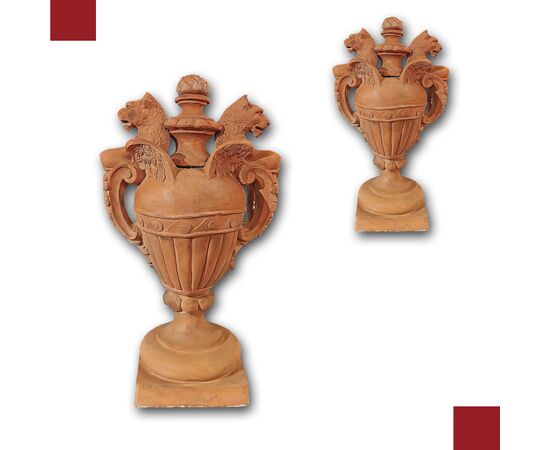 COPPIA DI VASI IN TERRACOTTA NEOCLASSICI FINE DEL XVIII SECOLO