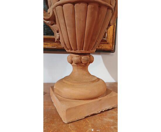 COPPIA DI VASI IN TERRACOTTA NEOCLASSICI FINE DEL XVIII SECOLO