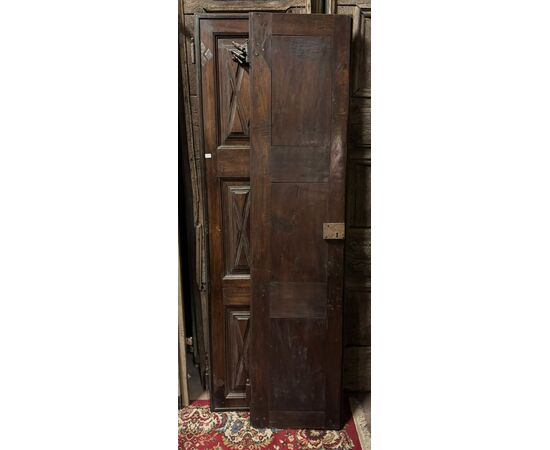 PTI605 - Porta in noce, due battenti, epoca '600, misure cm L 90 x H 190 x P 3,5