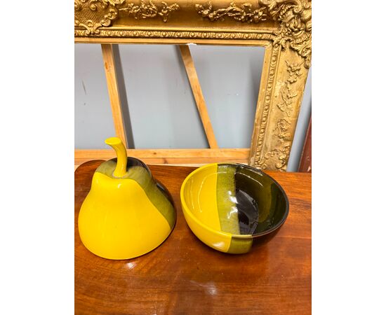 Ceramica vintage contenitore Pera, anni '70, 31x25 cm, bicolore, ottimo stato, non marchiata