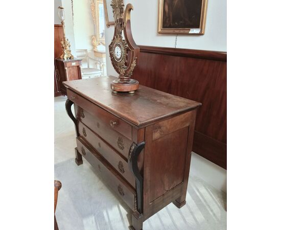 Comò impero  in noce a 4 cassetti e piano in noce