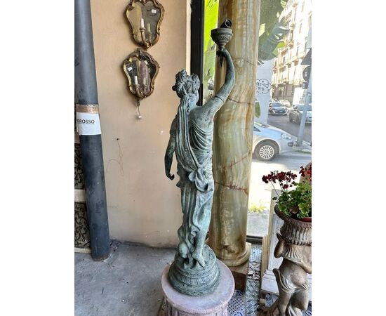  Scultura Femminile in Bronzo Patinato 