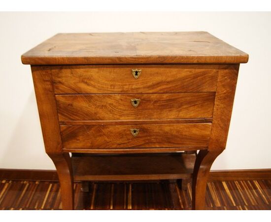 Toilette francese del 1800 stile Direttorio in legno di noce