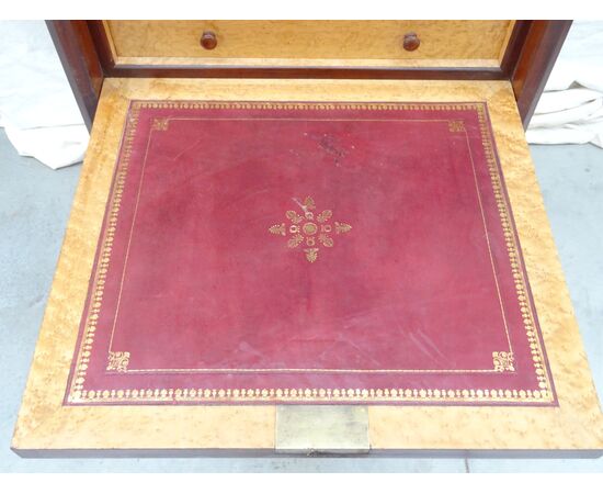 Secretaire in piuma di mogano Napoleone III fine 1800 Francia elegante interno