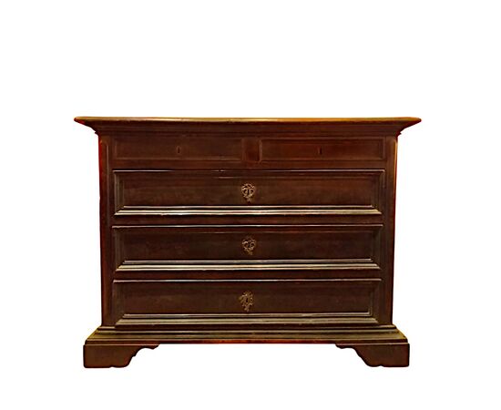 Cassettone toscano del 1600