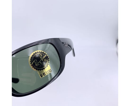 RAY-BAN Occhiali da Sole in Plastica Col. Nero Rectangle