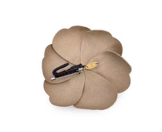 CHANEL Spilla Vintage in Tela Col. Beige Camellia