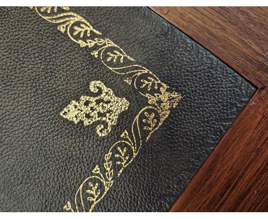 Venetian writing table