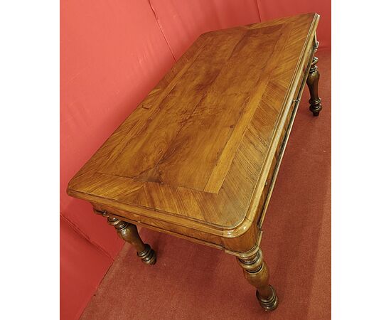 Venetian writing table