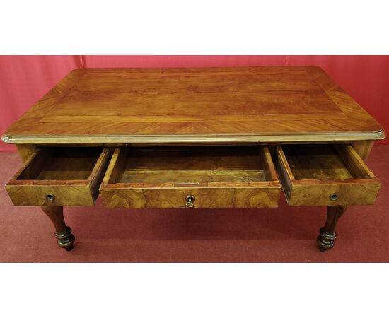 Venetian writing table
