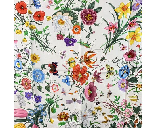 GUCCI Foulard Vintage in Seta Col. Bianco Gucci<strong> Flora
