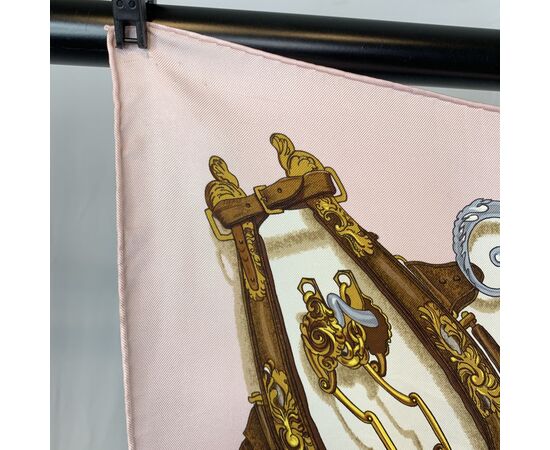 HERMES Foulard Vintage in Seta Col. Rosa Carre 90