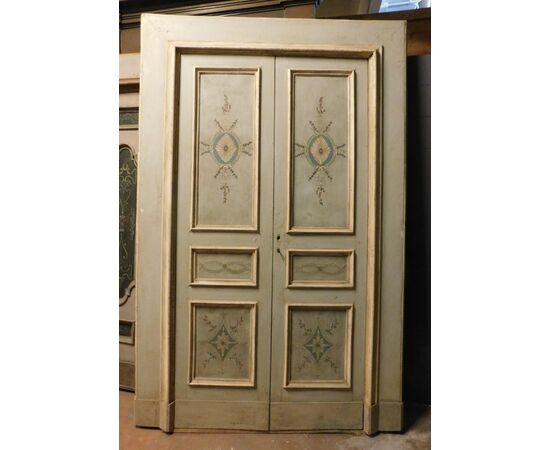 ptl264 lacquered door with frame mis. max 173 xh 260, light l 125 xh 233     