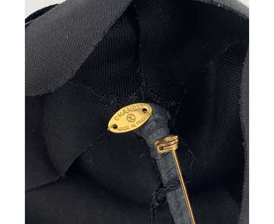 CHANEL Spilla Vintage in Tela Col. Nero Camelia