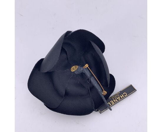 CHANEL Spilla Vintage in Tela Col. Nero Camelia