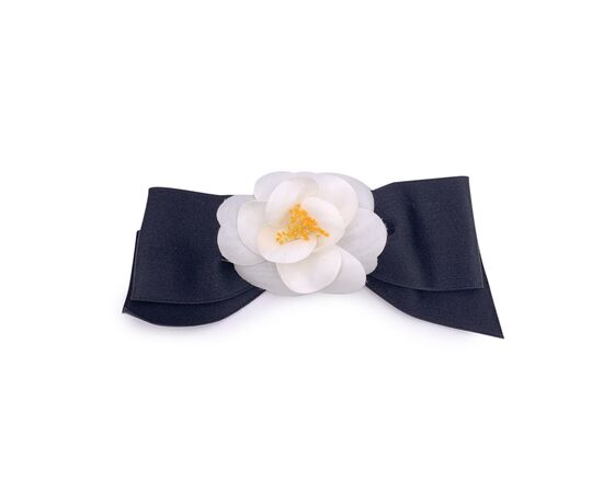CHANEL Spilla Vintage in Tela Col. Bianco Camellia