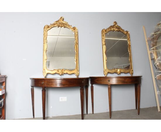 Antica coppia di console  noce Parma 1770 . Luigi XVI mezza luna con gambe strozzate . Mis 118 x 58