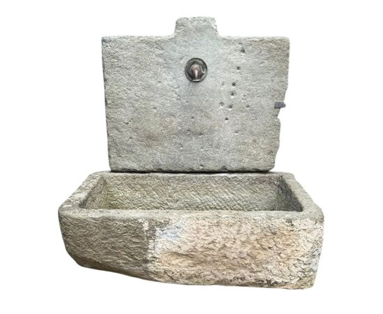 DARS681 - Antica fontana a muro, epoca '800, misure cm L 115 x H 115 x P 66