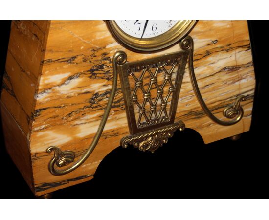 Clock set with French Art Deco style marble candlesticks from the early 1900s