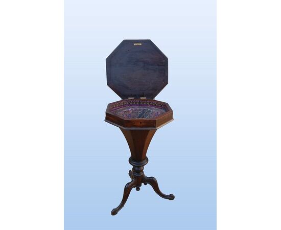 Victorian English work table from the 1800s in octagonal walnut wood