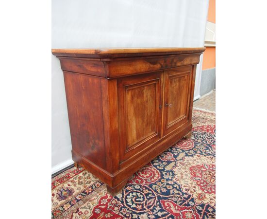 CAPPUCCINO SIDEBOARD WITH TWO DOORS IN WALNUT, LOUIS PHILIPPE PERIOD, 19th CENTURY FRANCE