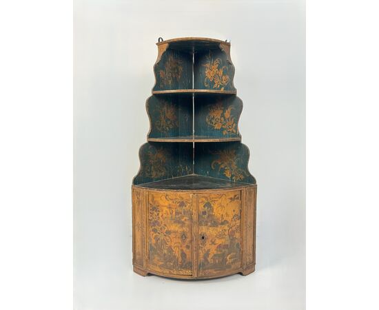 Hanging corner cabinet, Piedmont, 18th century