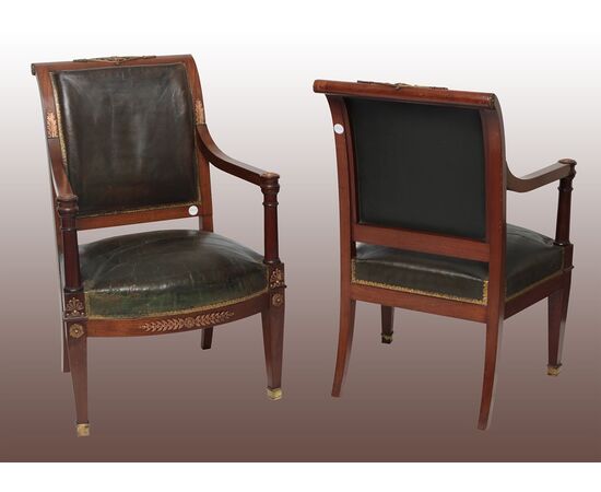 Antique pair of French Empire style armchairs from the 1800s in mahogany wood with bronzes