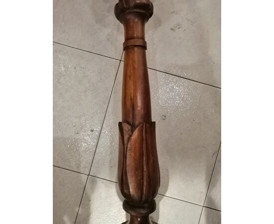 Carved 18th-century floor candlestick