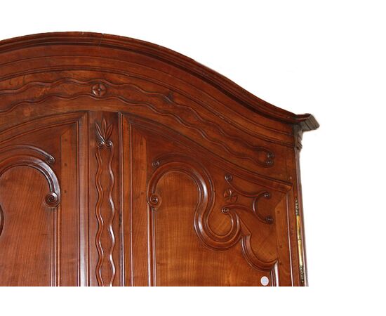 Armadio francese stile Provenzale in legno di ciliegio di fine 1700