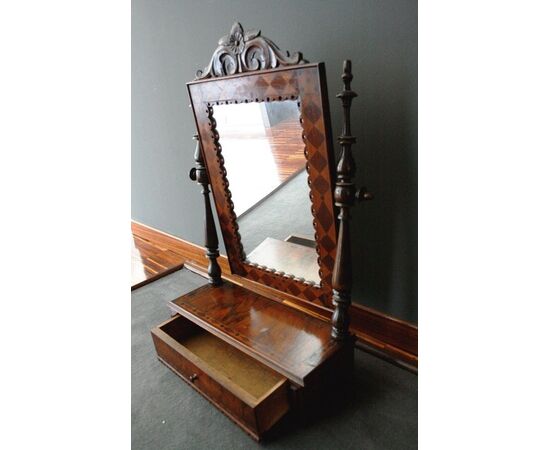 Antique tilting mirror from the 1800s in walnut wood with Northern European inlays