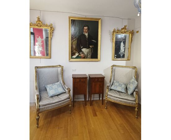 PAIR OF 19TH CENTURY BERGÈRE ARMCHAIRS