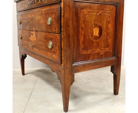 Antique inlaid walnut Louis XVI chest of drawers - Italy 18th century