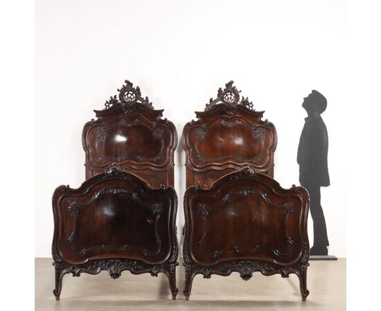 Pair of Baroque Style Beds, Italy, Early 20th Century